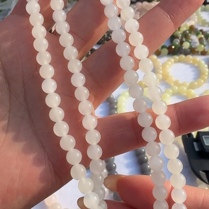 A***羯和田玉未镶嵌颈饰酒窝