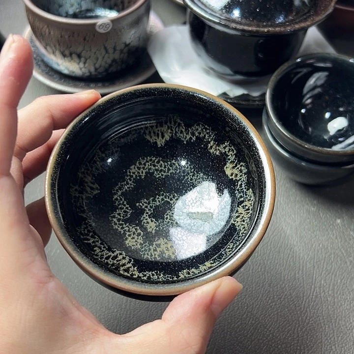 茶盏我们是有共同话题有分歧