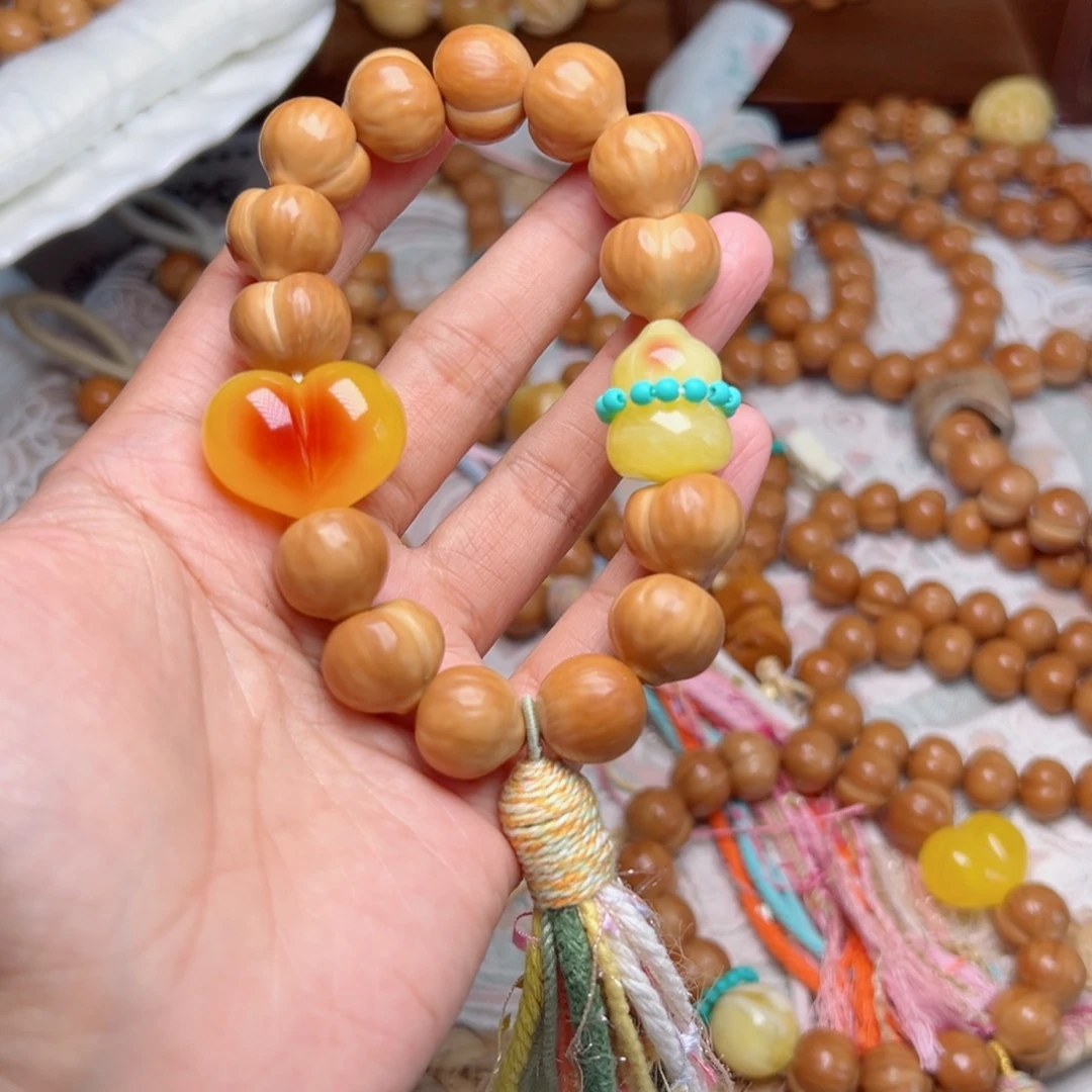 吊坠猴头核桃屁桃手持