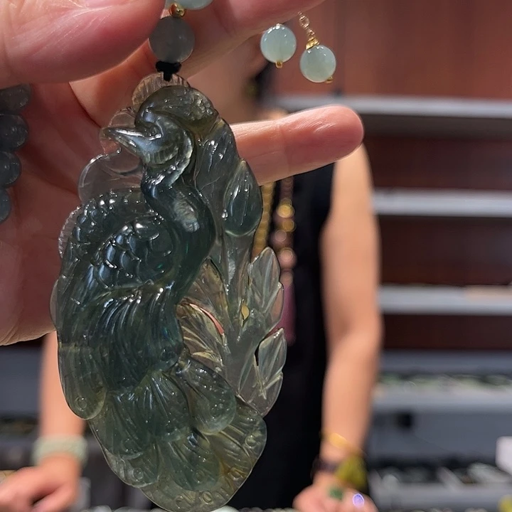岫玉未镶嵌毛衣链