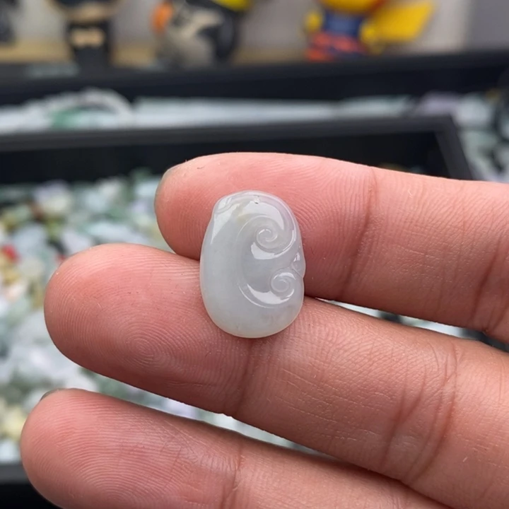 陈***奇翡翠未镶嵌吊坠(不含链)