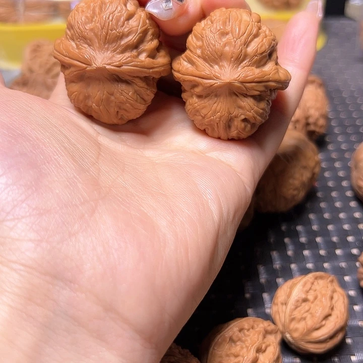 文玩核桃吊坠40元宝全