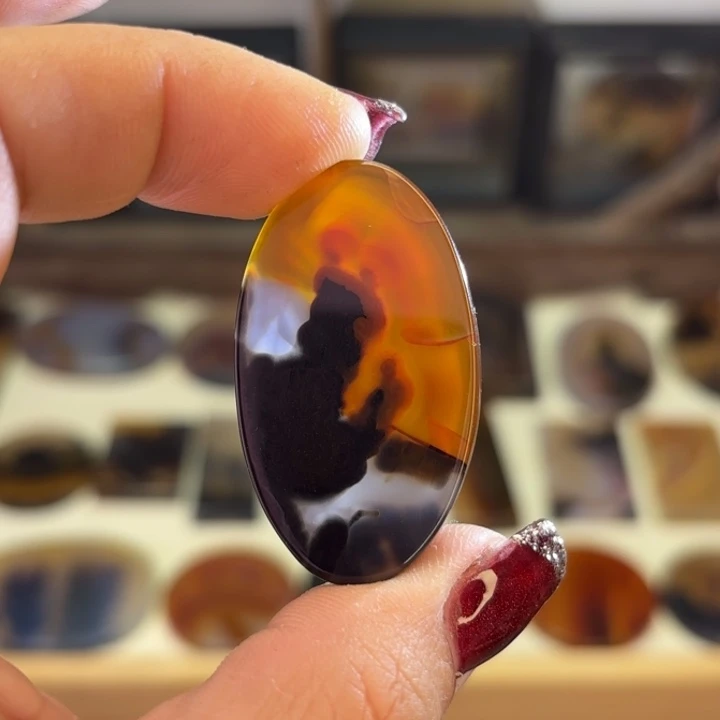 玛瑙/玉髓颈饰未镶嵌