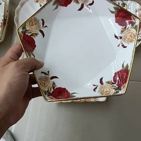 新疆西藏拍2个包邮金秋玫瑰手工拍金口径20厘米高4厘米立体五角盘