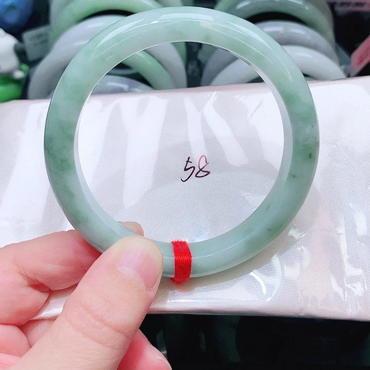 翡翠未镶嵌手镯253