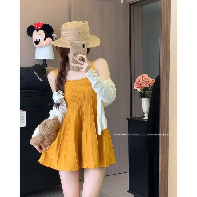 纯欲风辣妹设计感吊带连衣裙女夏季2025新款收腰简约休闲A字短裙