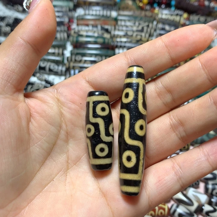 焱***灯玛瑙/玉髓颈饰未镶嵌