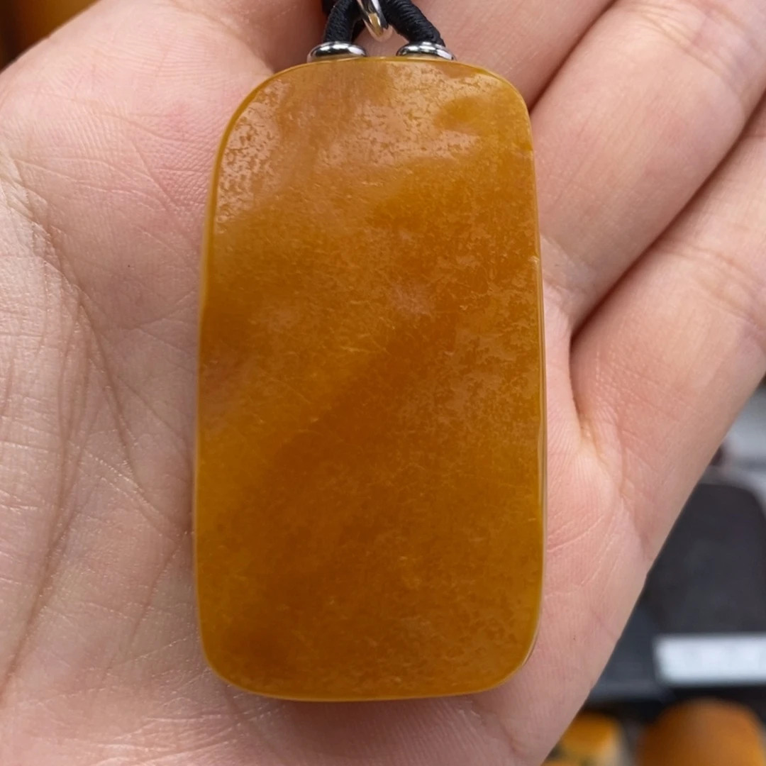 琥珀吊坠(赠链)未镶嵌