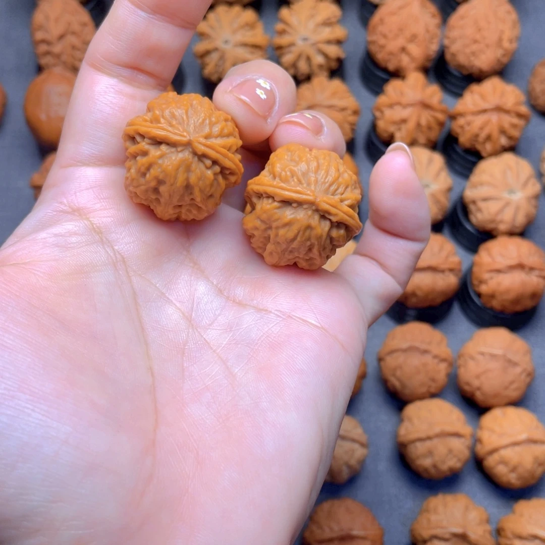 核桃文玩把件小秤砣