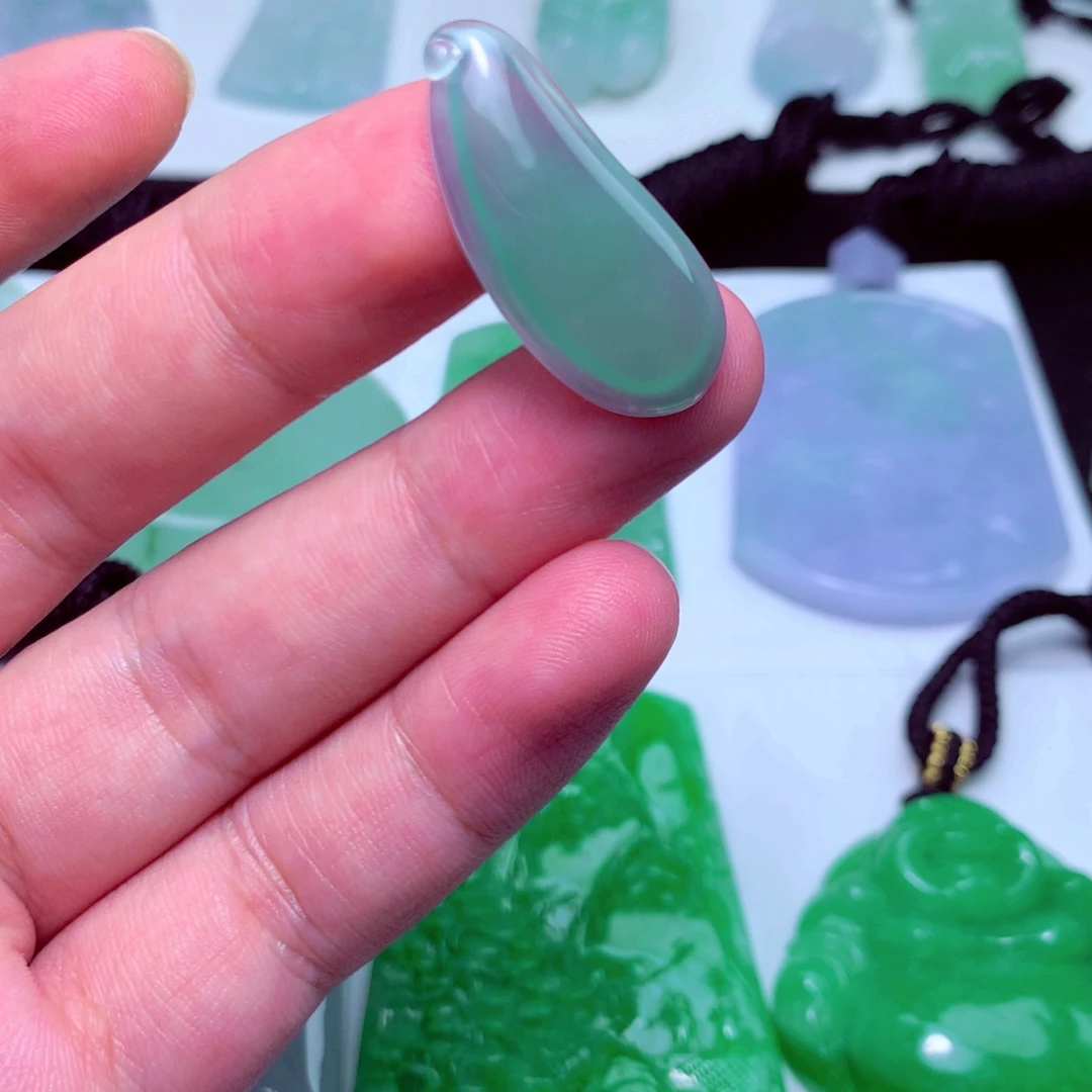 翡翠未镶嵌颈饰天然A货翡翠