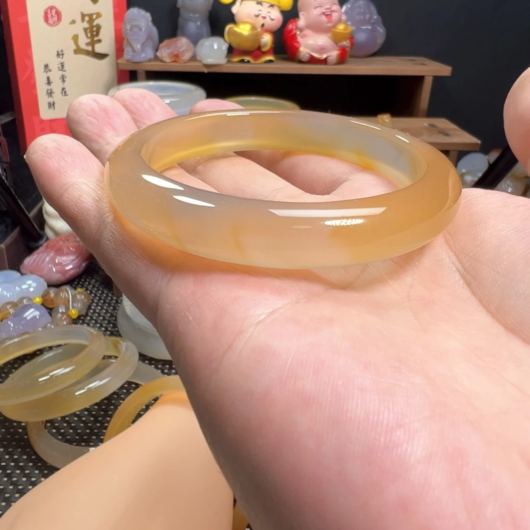 玛瑙/玉髓手镯未镶嵌