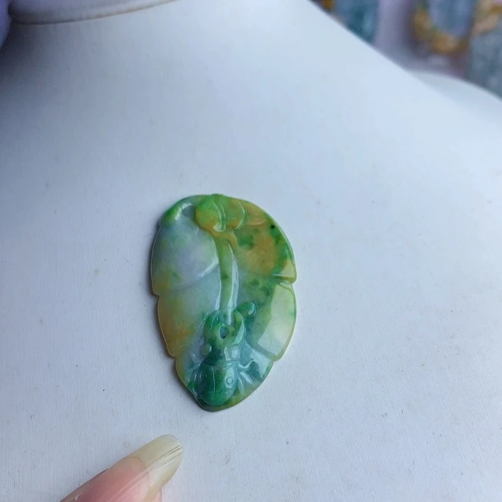 颈饰未镶嵌翡翠叶