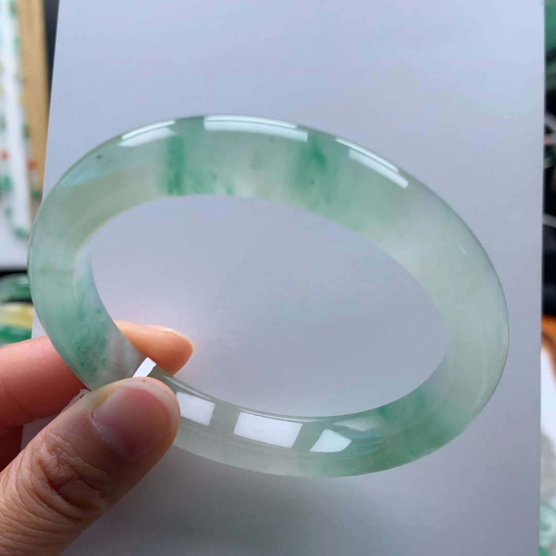 石英质玉未镶嵌手镯