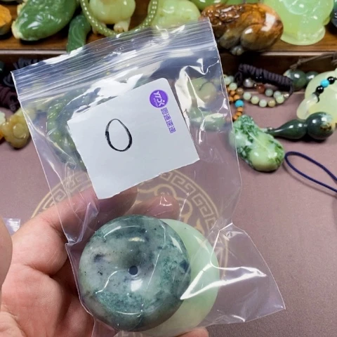 未镶嵌蛇纹石玉颈饰