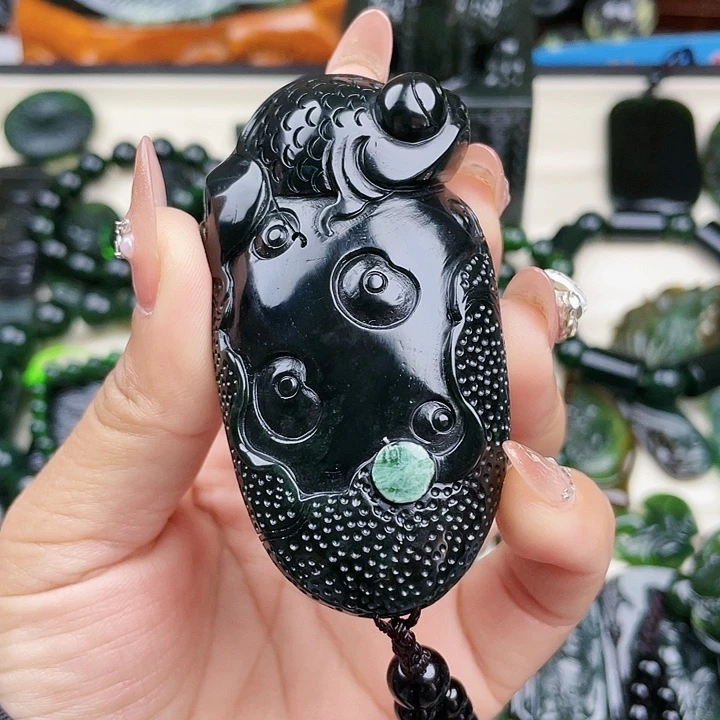 蛇纹石玉未镶嵌挂件泰山玉连年有余手把