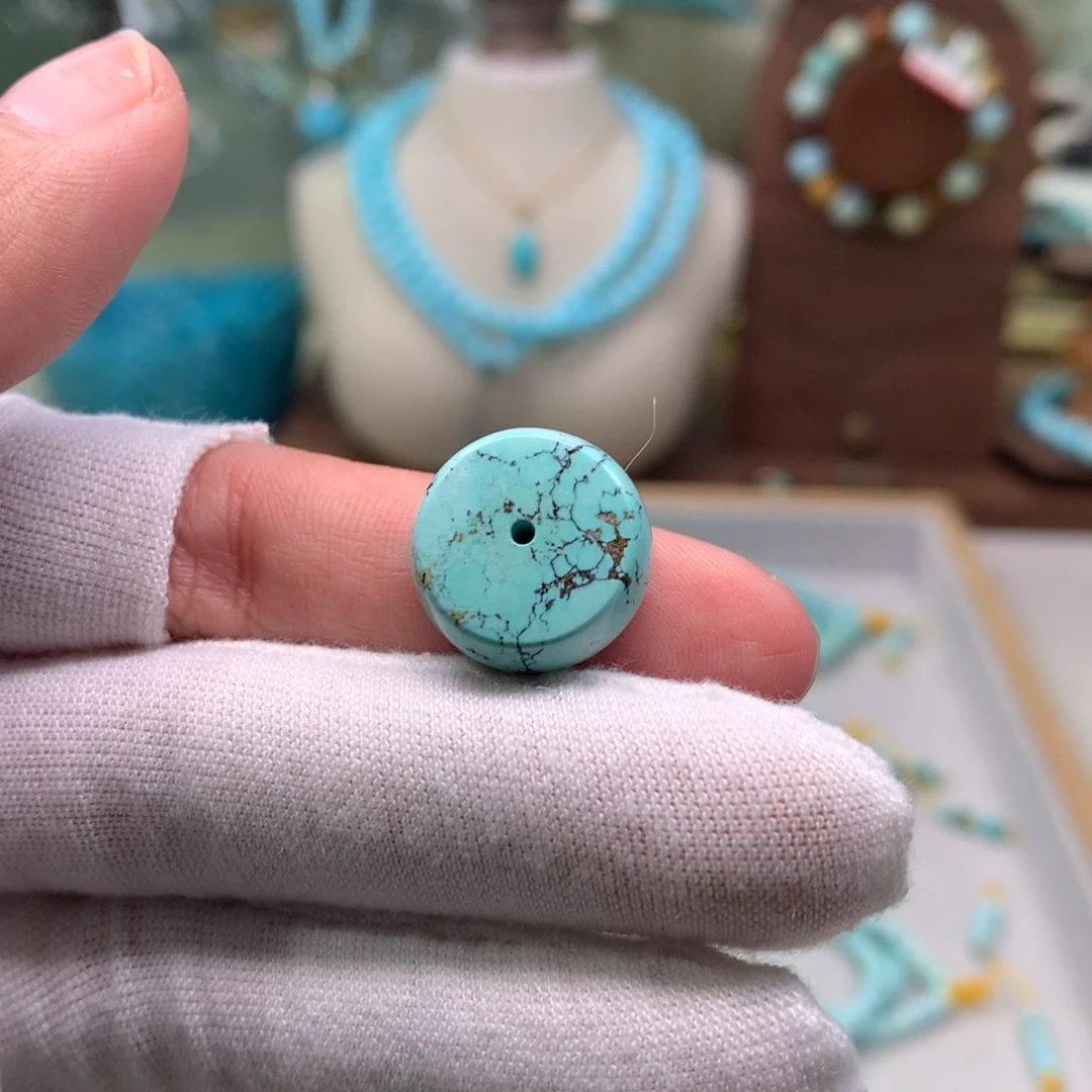 绿松石配饰未镶嵌