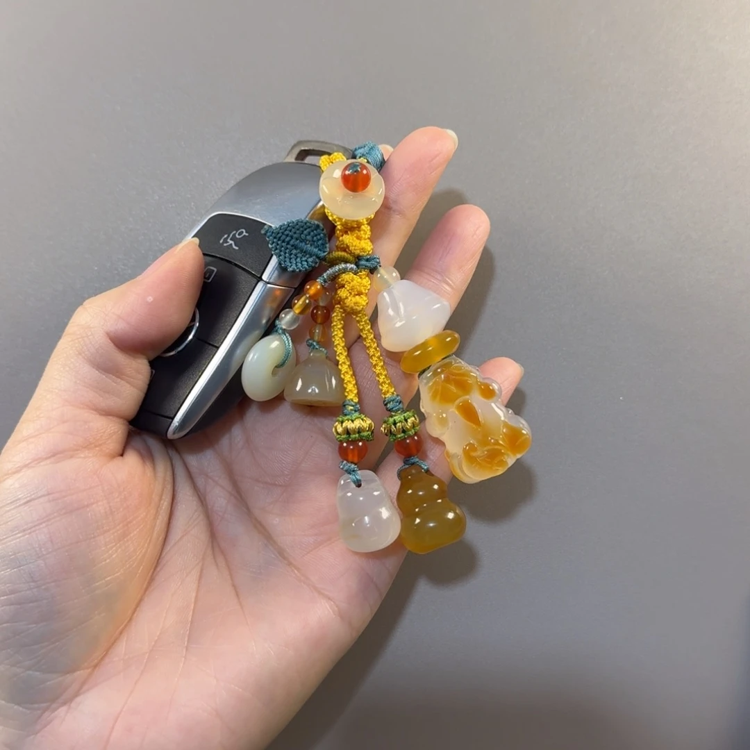 相***豆未镶嵌钥匙挂件玛瑙/玉髓