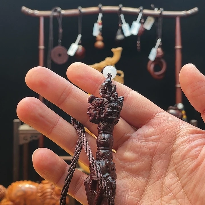 檀香紫檀（小叶紫檀）金刚出
