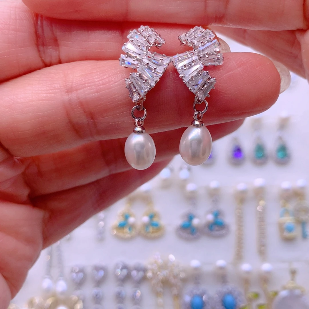 淡水珍珠耳饰合金