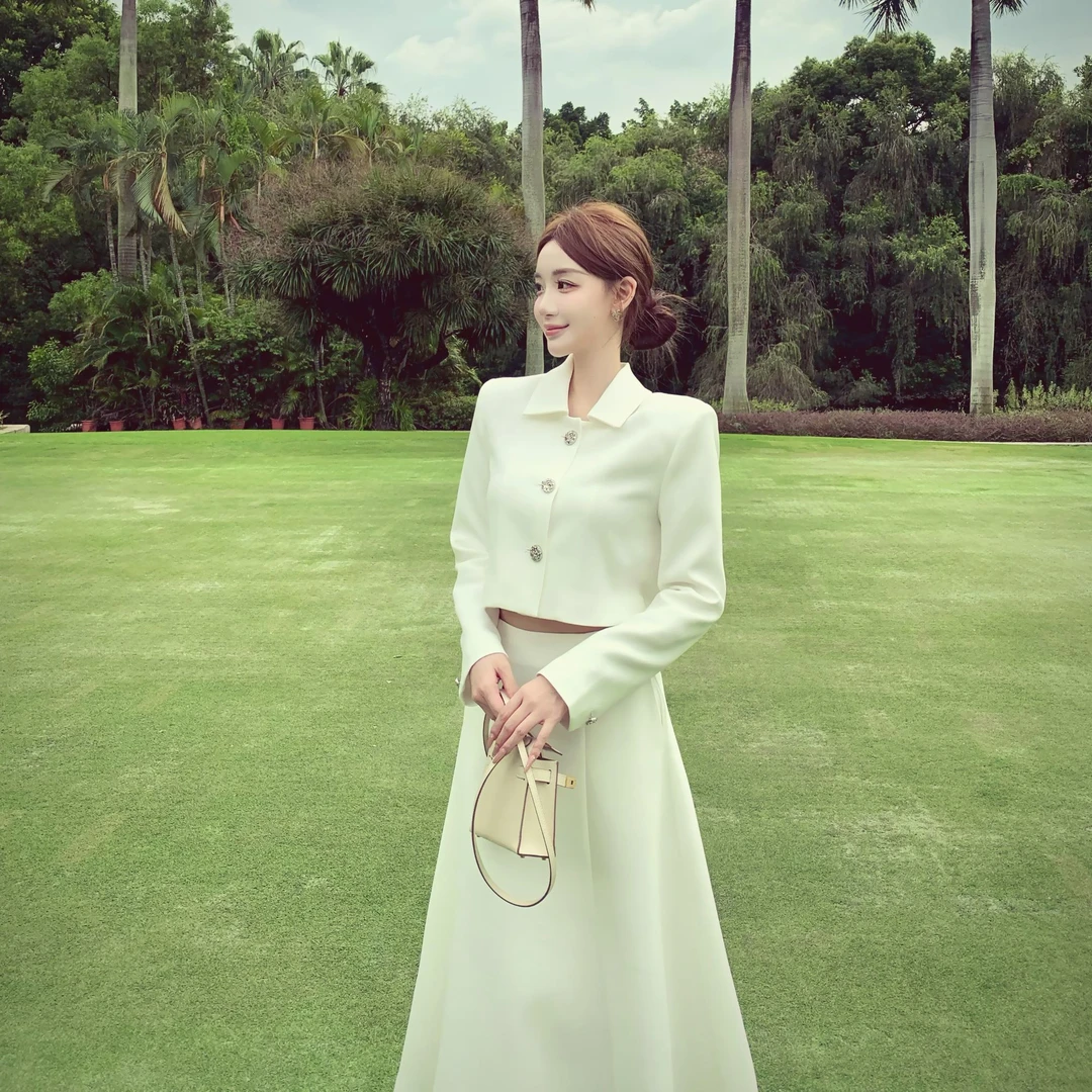 XUAN璇璇【茶会焦点】许妍同款千金气质修身礼服套装LWJ25D4TZ3242