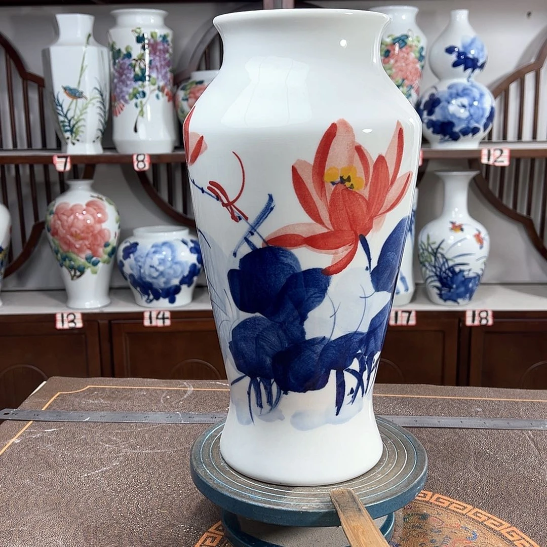 摆件景德镇陶瓷大鱼红荷