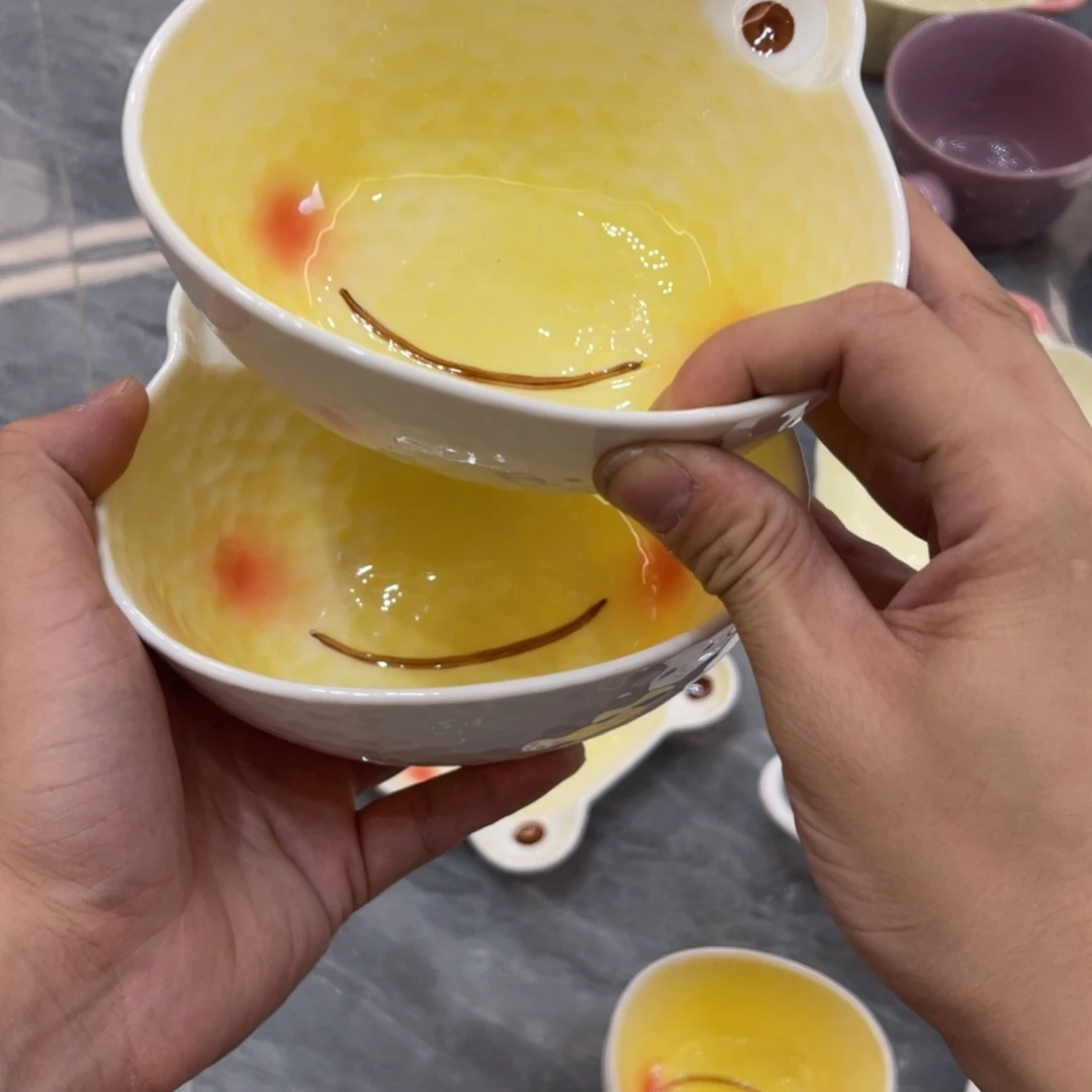 陶瓷微瑕餐具介意勿拍，满18飞！