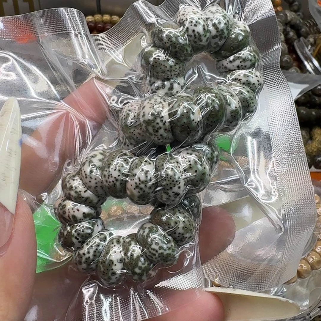 乔***c手串星月菩提67傲世高密度大肠13