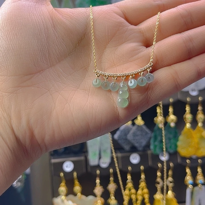 颈饰未镶嵌翡翠翡翠