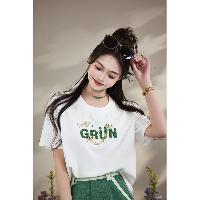 吞吞春夏季【轻食日】清爽扑面而来 设计感钉珠刺绣时尚短袖T恤女
