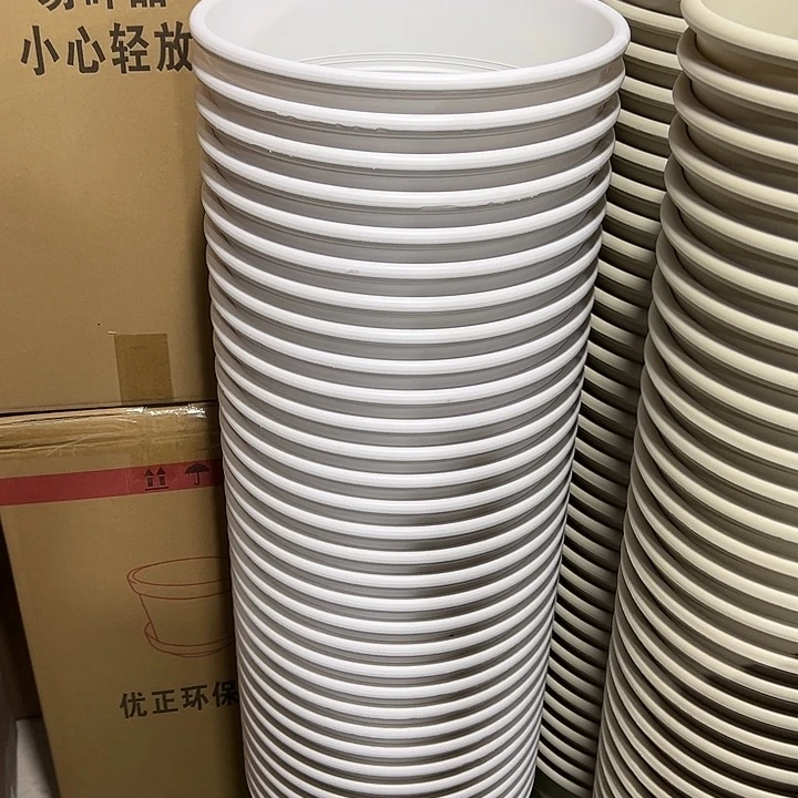 翻边桶口37高40白色无托3只