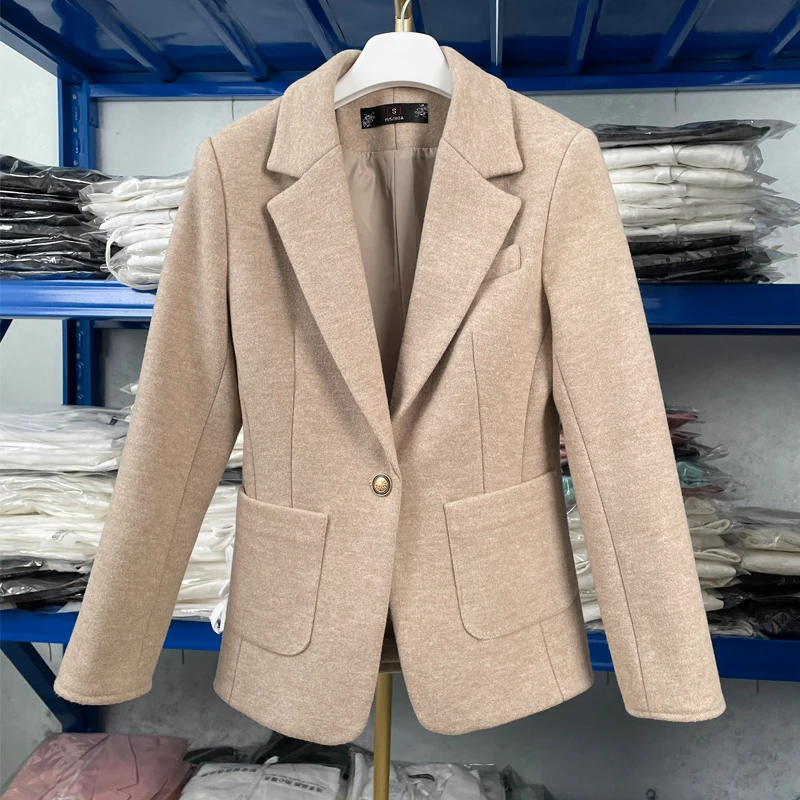 2025年冬季新款韩版修身显瘦短款百搭气质小个子毛呢西装外套女