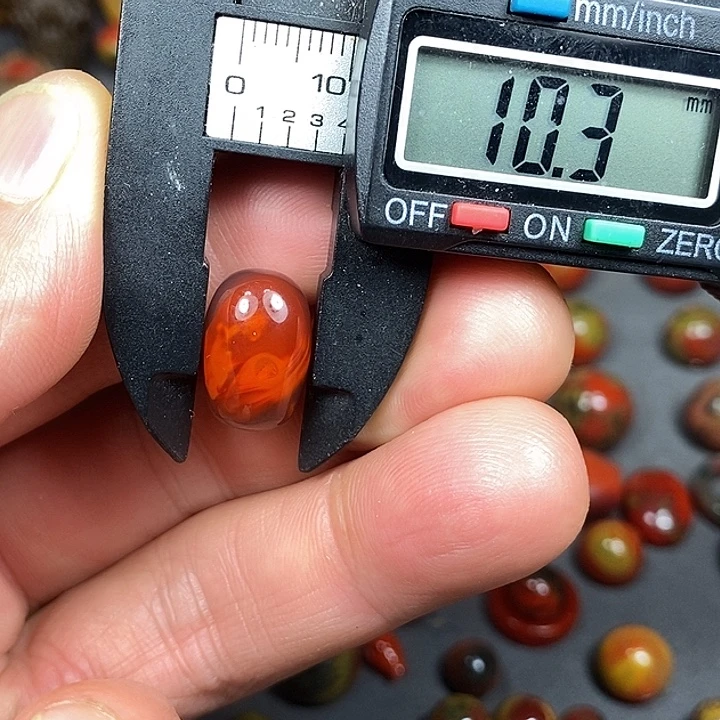 南红玛瑙未镶嵌挂件