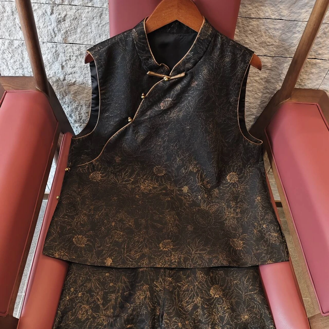 【墨芊】2025新款春季马甲新中式宽松立领提花气质显瘦上衣马夹女款