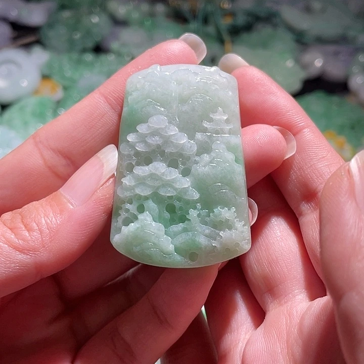 颈饰未镶嵌翡翠天