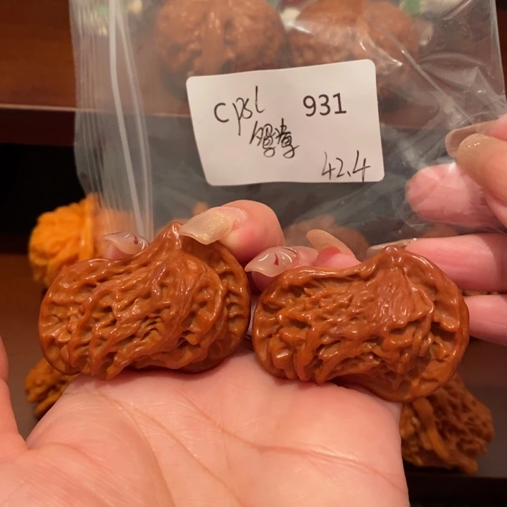 文玩核桃把件井****）精品