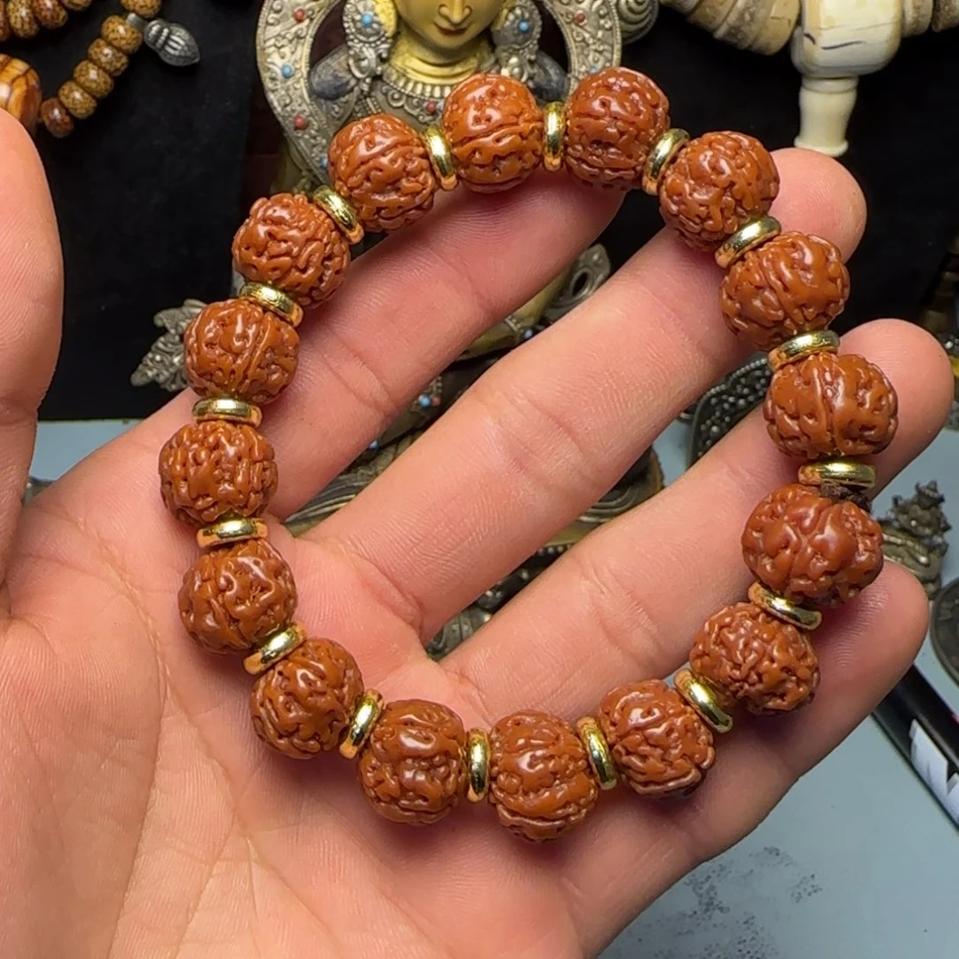 尾***6格桑工艺坊直播间