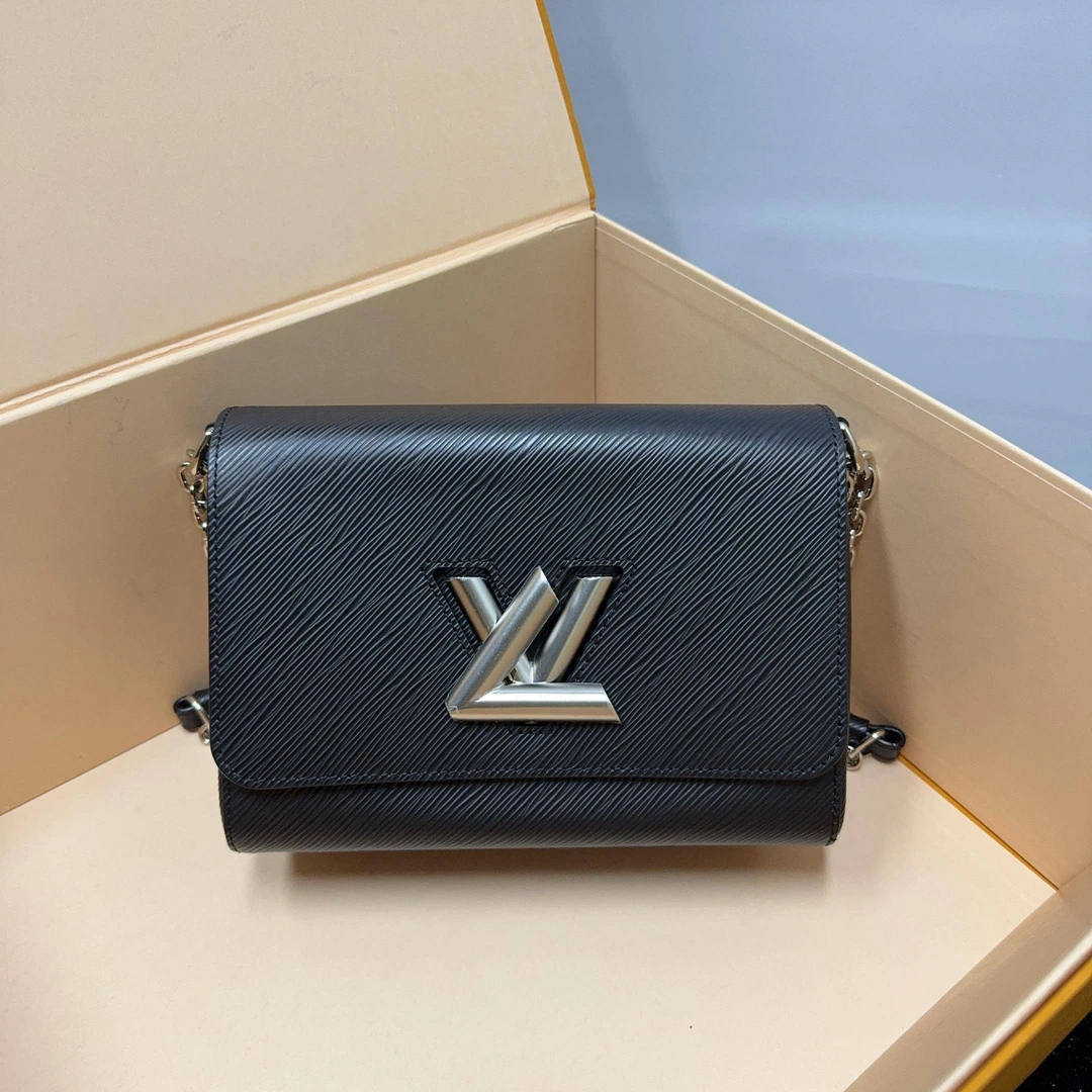 胖虎佳佳/路易威登/95新/公价0/箱包/两用包/31T2501130135