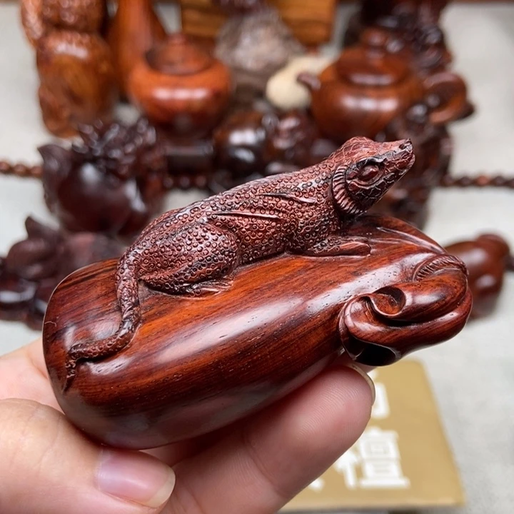 把件黄花梨/降香黄檀47.4克左右蜥蜴