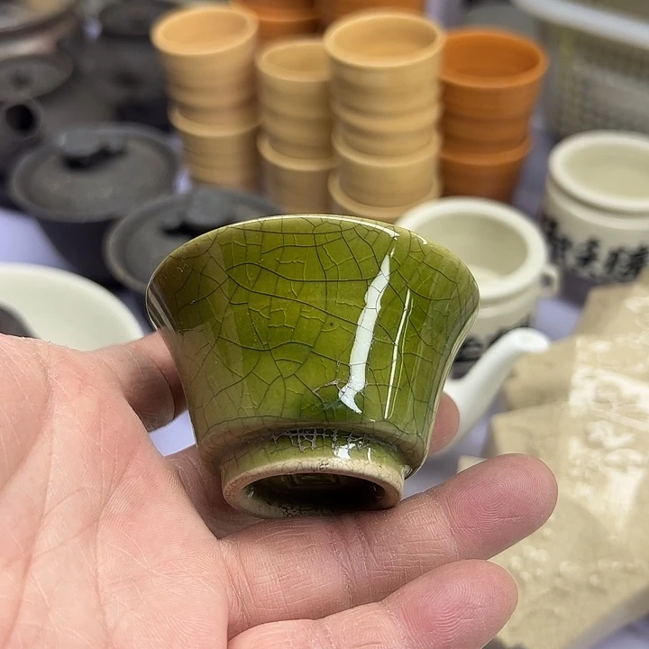 微瑕，…………………………. 杯