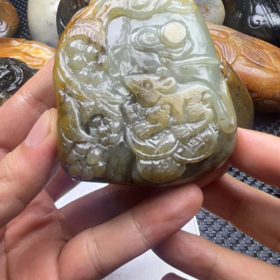 和田玉（糖玉）未镶嵌挂件