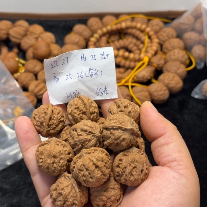 文玩核桃手串狮子头手训