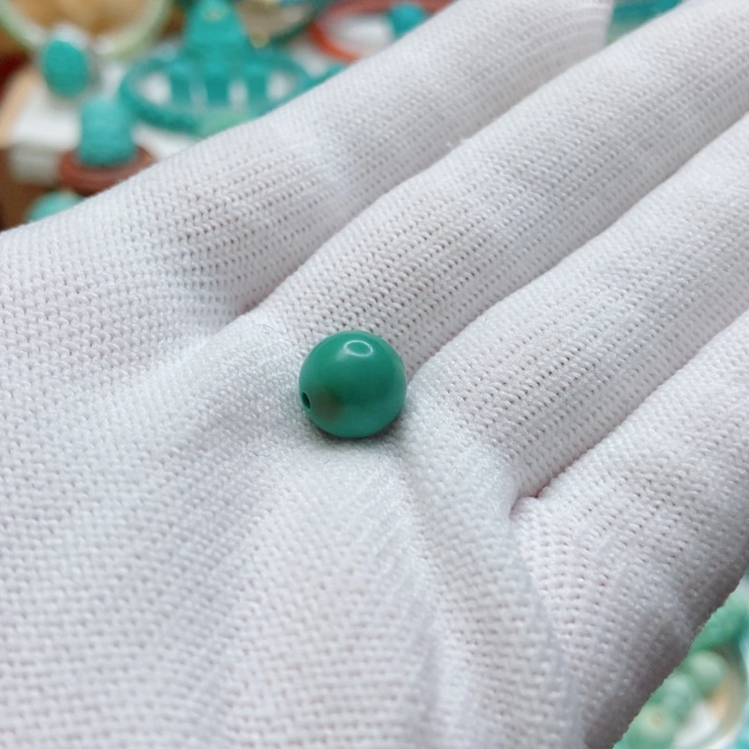 青***争绿松石未镶嵌珠子