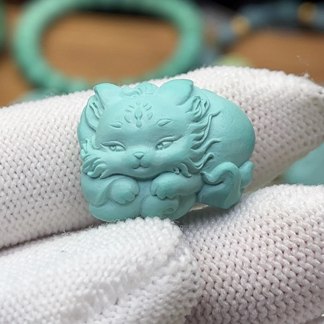 绿松石未镶嵌珠宝奇石九尾