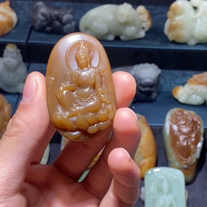 和田玉未镶嵌挂件