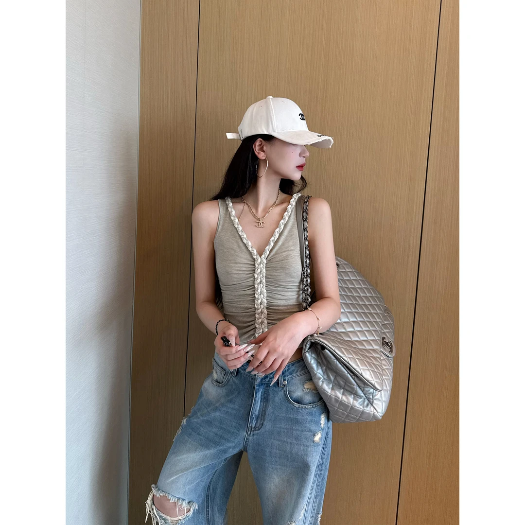 NancyCavally专柜款亲肤如云天丝羊毛 立体麻花编织捏褶V领背心女