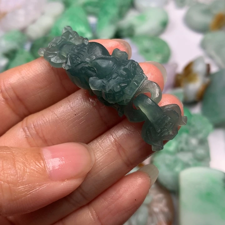 定制翡翠未镶嵌翡翠
