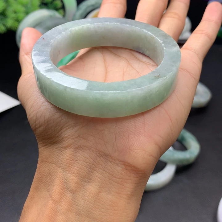 未镶嵌天然翡翠定制翡翠