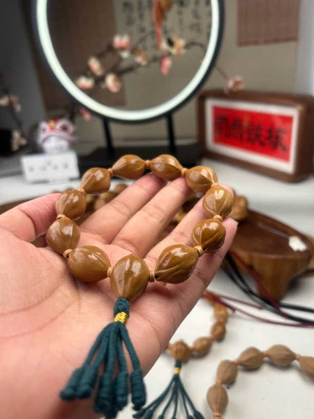 南乔铁核16×24三面佛梅林铁核橄榄核素串