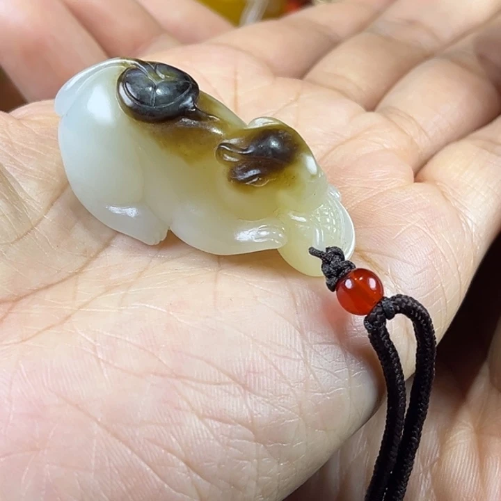 和田玉未镶嵌挂件