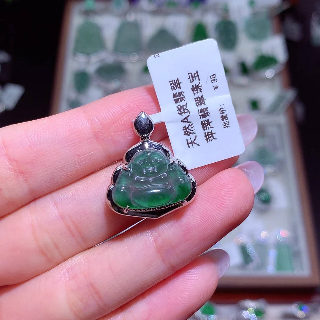 翡翠未镶嵌颈饰落**花翡翠